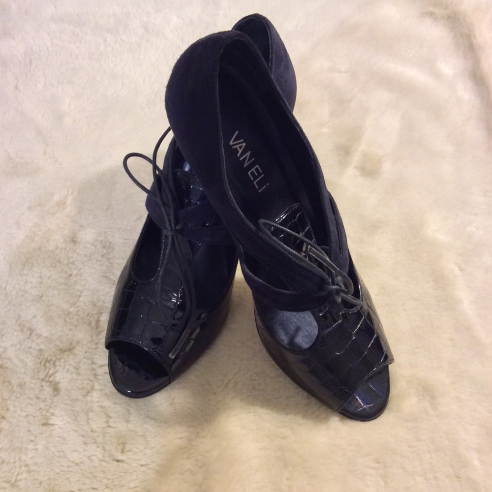 Vaneli Dressy Navy Heels